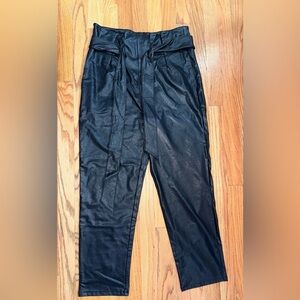 Commando Women’s Black Paperbag Waist Faux Leather Crop Pants Size Medium